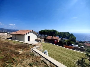 SANREMO - Villa di nuova realizzazione - VENDITA
