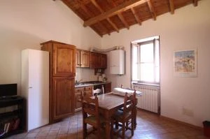 GAZZELLI - frazione di CHIUSANICO - Bilocale ristrutturato e arredato - VENDUTO IN COLLABORAZIONE